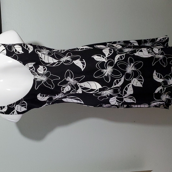 CLIO 2-piece outfit. Dress/Shirt Jacket. Black/White Floral. Sz. S. - Picture 6 of 11